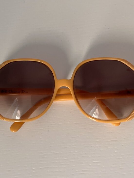 Vintage Christian Dior Oversize Sunglasses, Rounded Octagonal Cream Frames main image 4